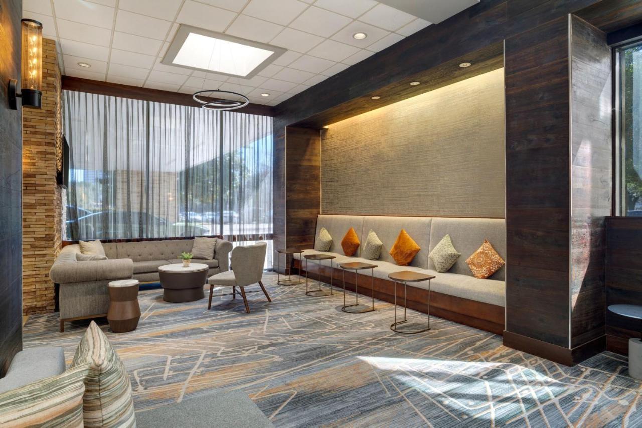 Houston Marriott North Hotell Exteriör bild