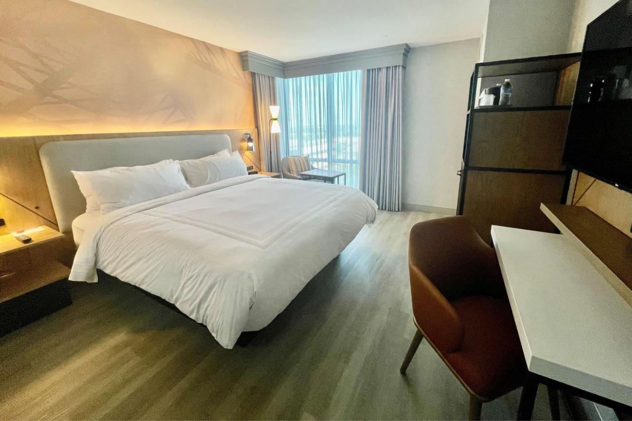 Houston Marriott North Hotell Exteriör bild