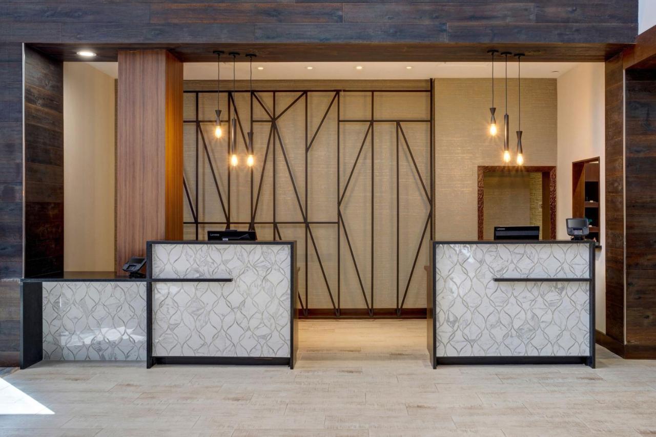 Houston Marriott North Hotell Exteriör bild