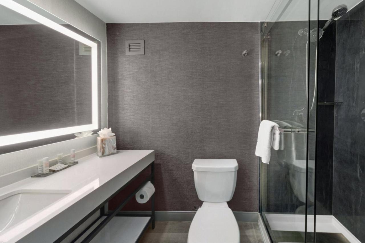 Houston Marriott North Hotell Exteriör bild
