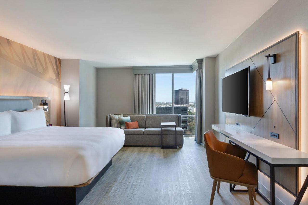 Houston Marriott North Hotell Exteriör bild