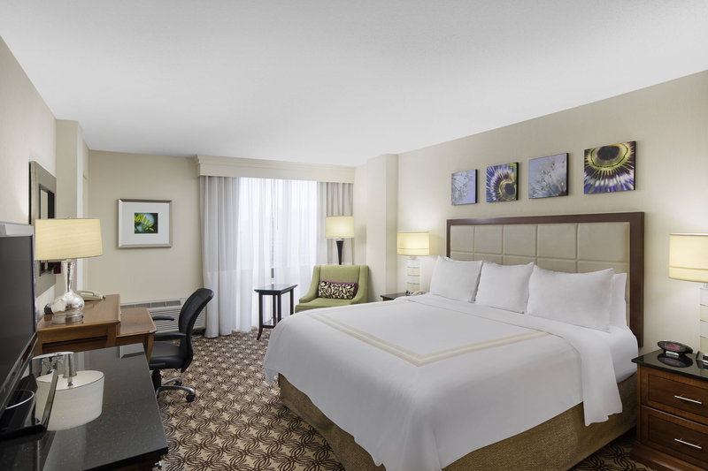 Houston Marriott North Hotell Exteriör bild